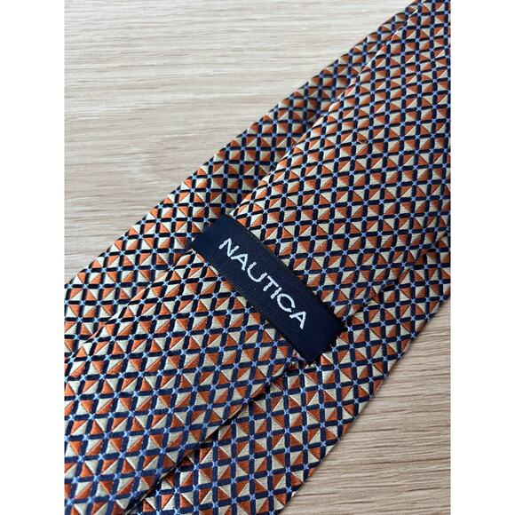 Nautica Multicolor Geometric Design 100% Silk Designer Tie - Picture 5 of 6